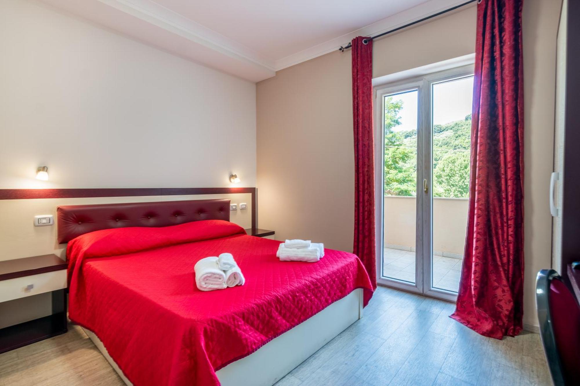 Hotel Ristorante La Mimosa Lamezia Terme Extérieur photo