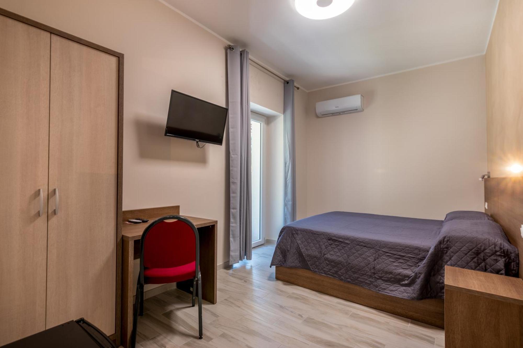 Hotel Ristorante La Mimosa Lamezia Terme Extérieur photo