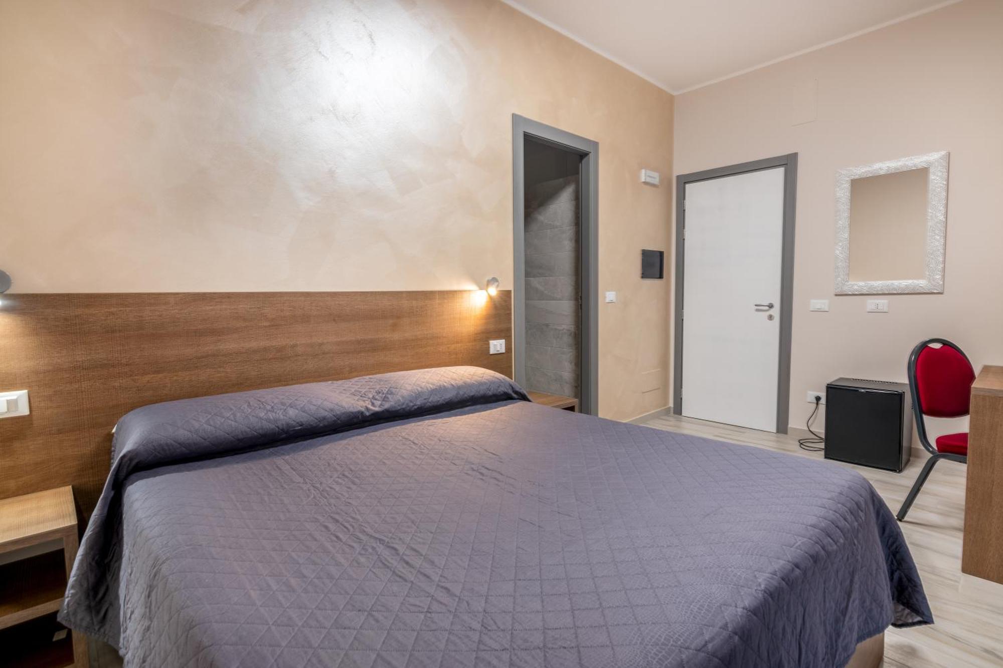 Hotel Ristorante La Mimosa Lamezia Terme Extérieur photo