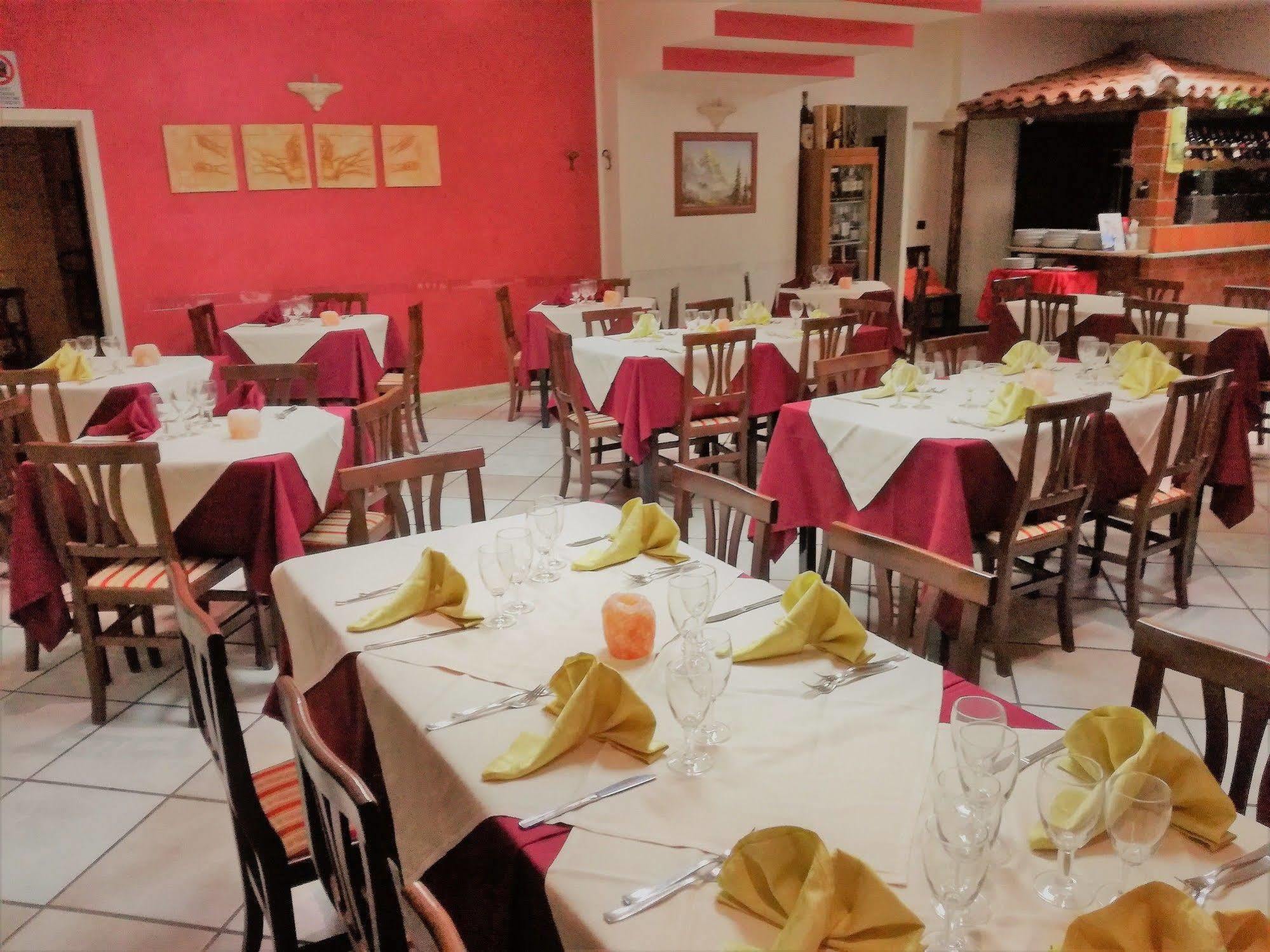 Hotel Ristorante La Mimosa Lamezia Terme Extérieur photo