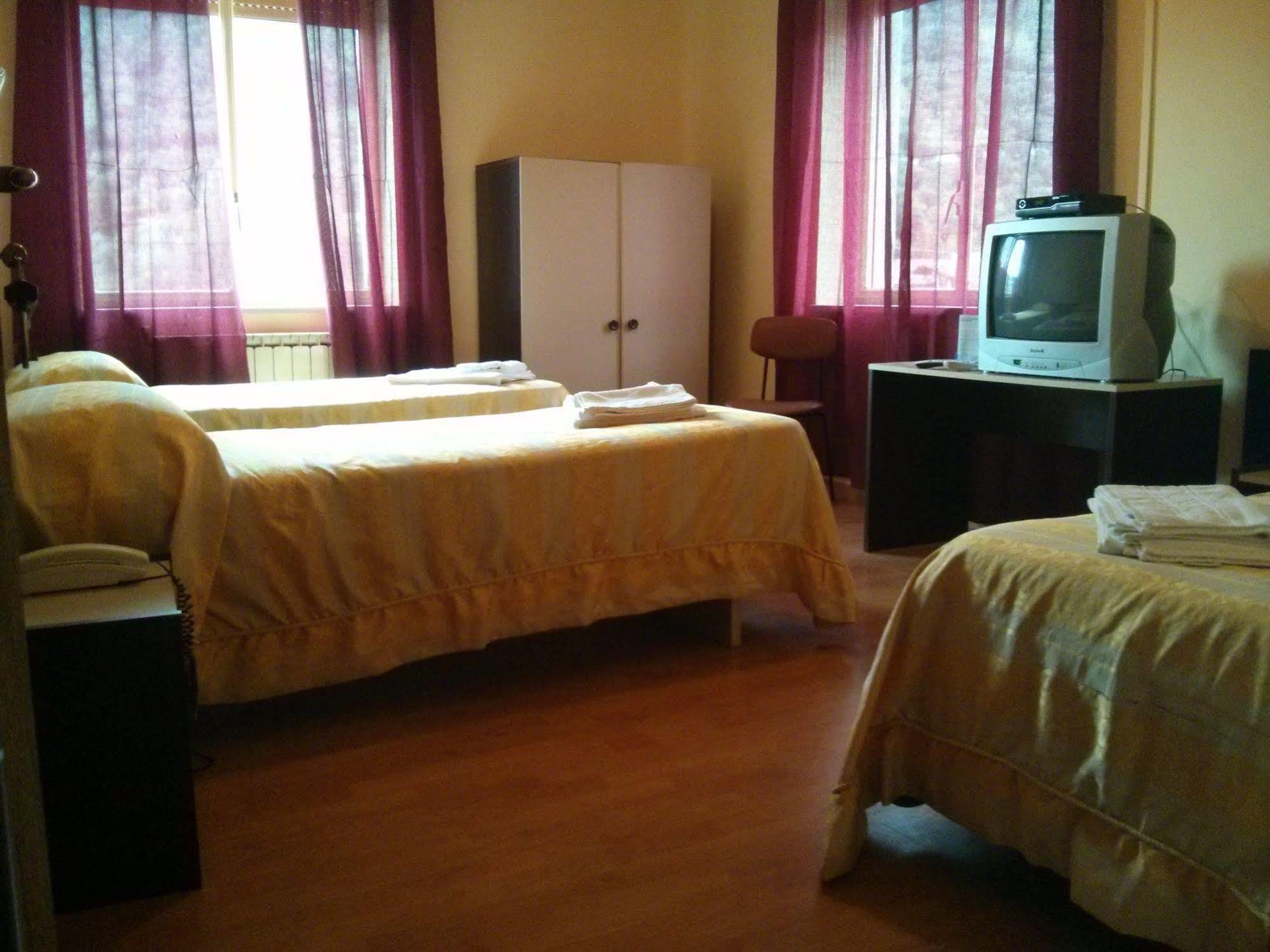 Hotel Ristorante La Mimosa Lamezia Terme Extérieur photo