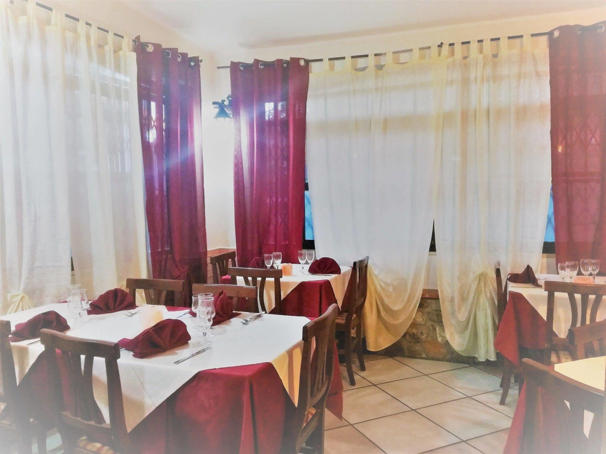 Hotel Ristorante La Mimosa Lamezia Terme Extérieur photo